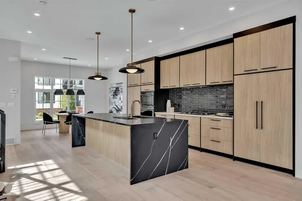 330 Normandy Drive SW