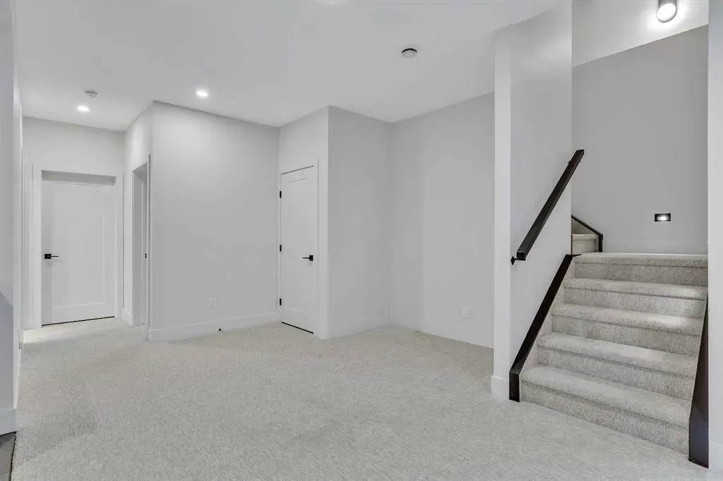 330 Normandy Drive SW