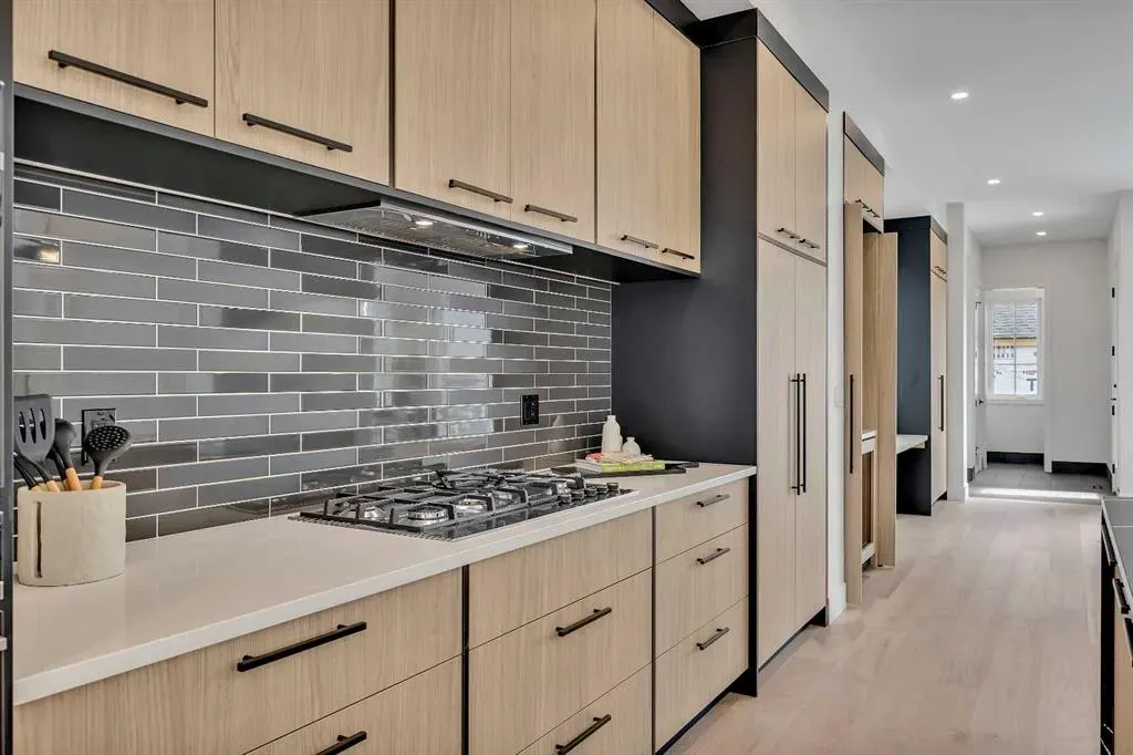 330 Normandy Drive SW