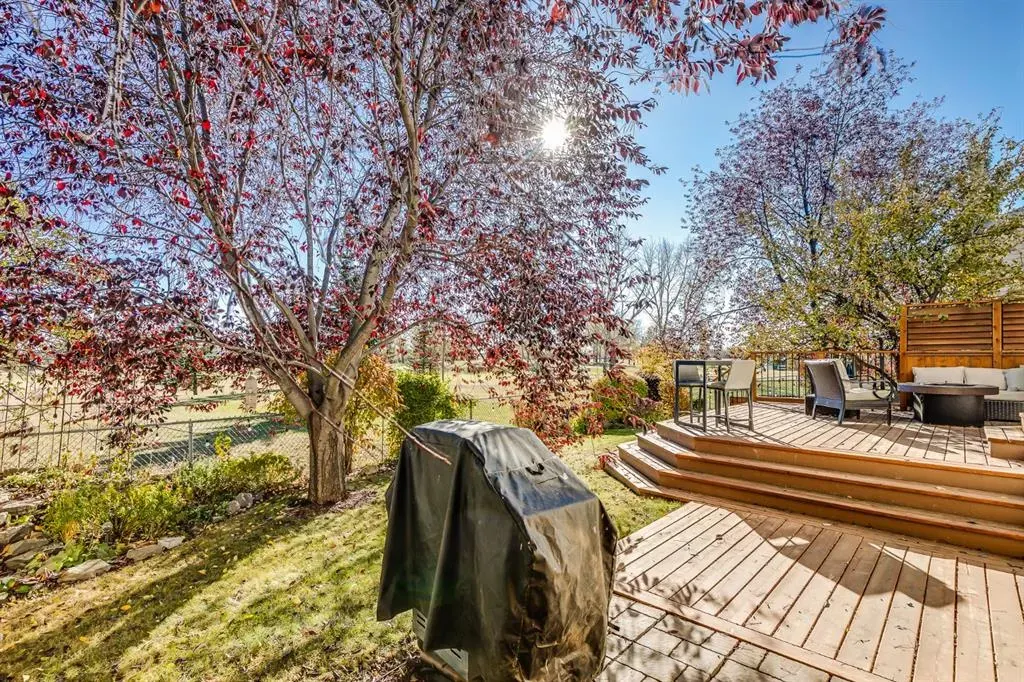 720 Woodside Drive NW