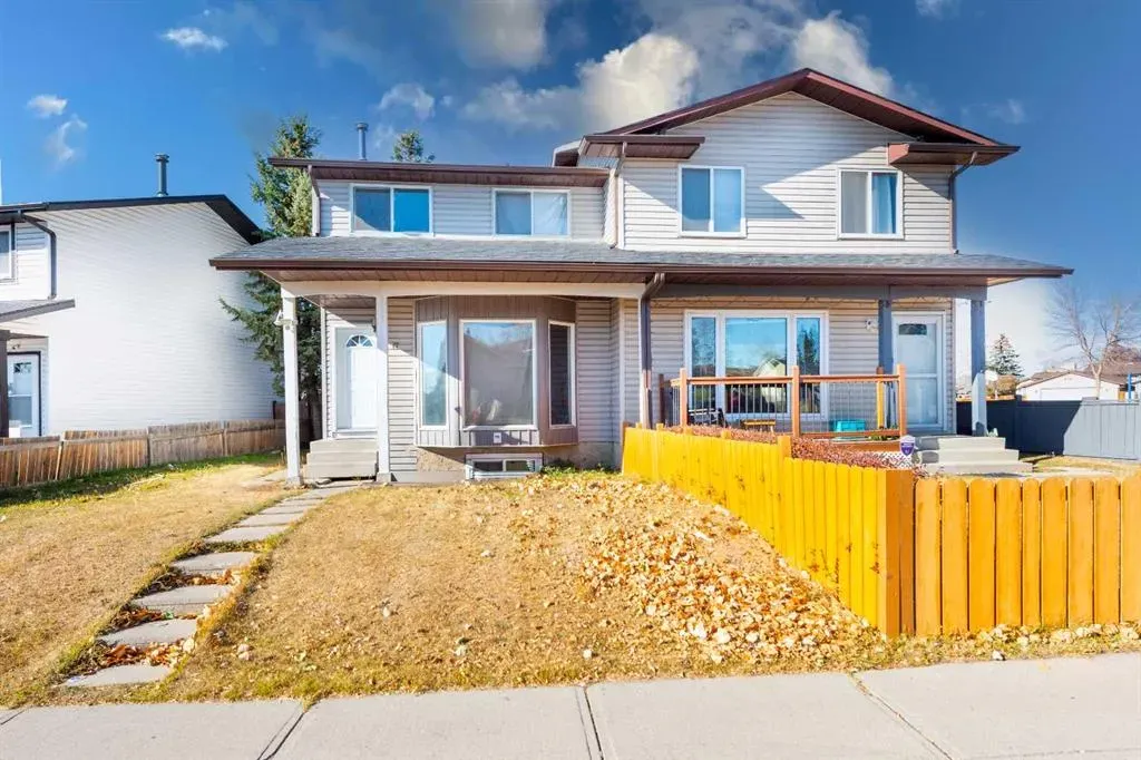 17 Castleridge Way NE