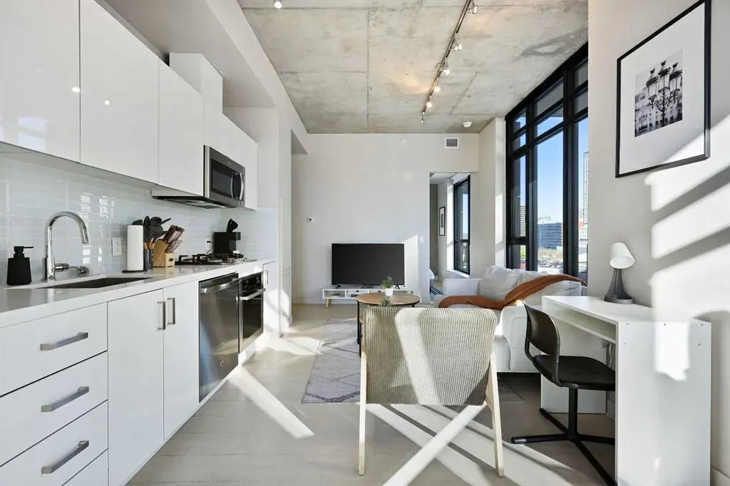 1010 6 Street SW, #606