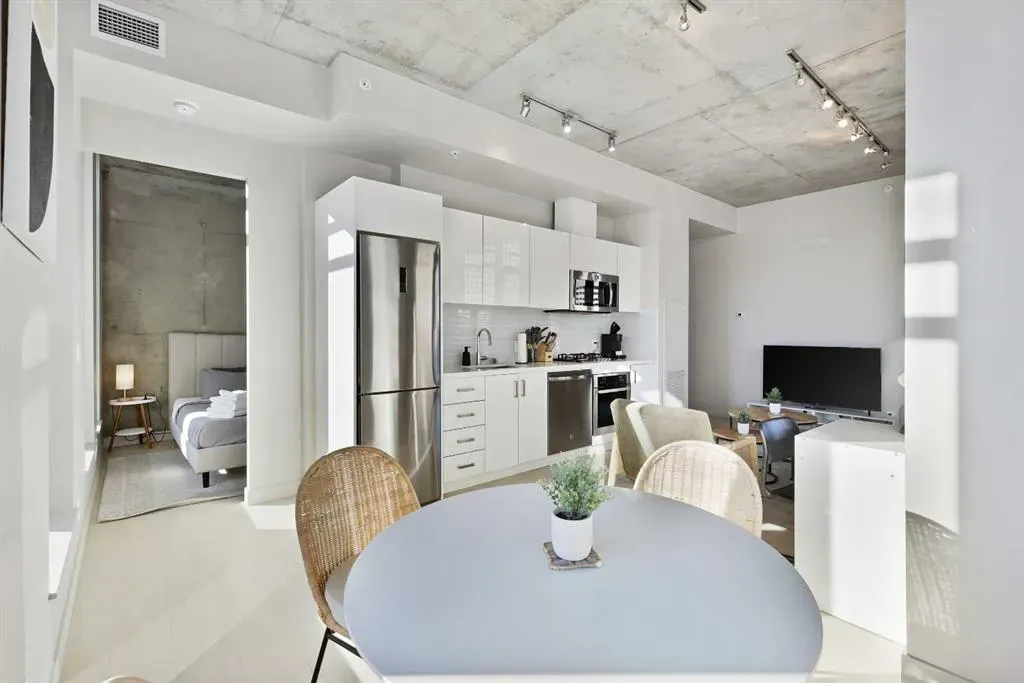 1010 6 Street SW, #606