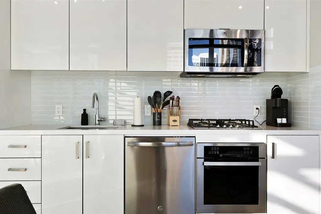 1010 6 Street SW, #606