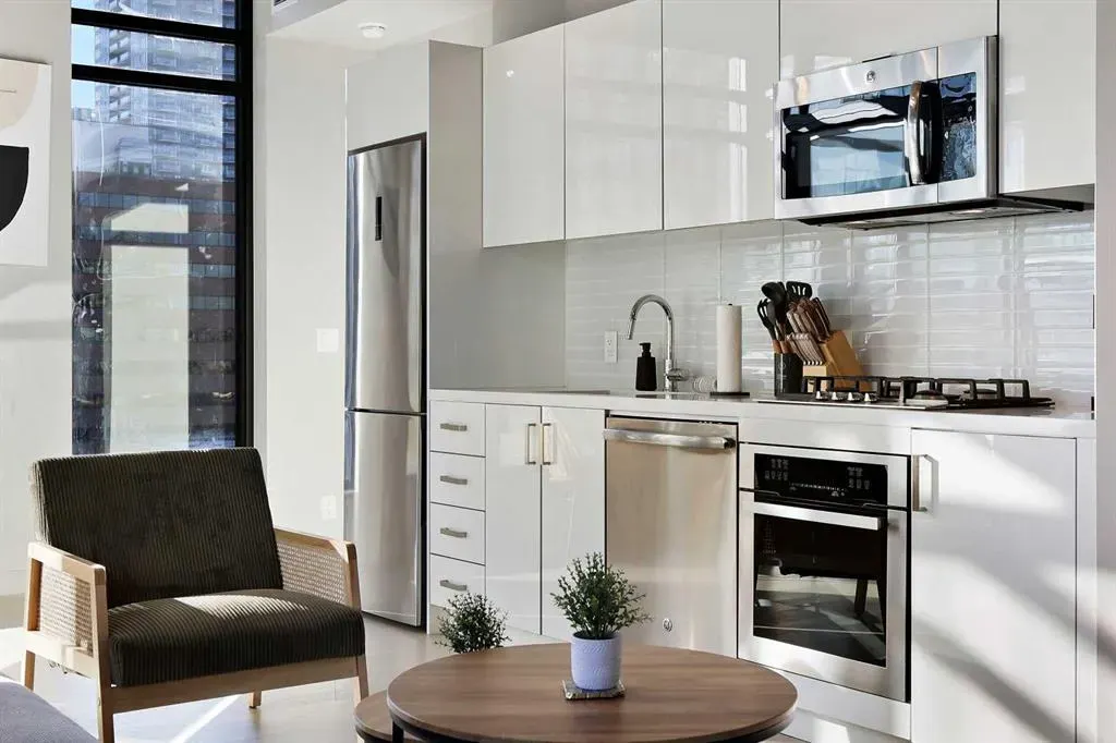 1010 6 Street SW, #606