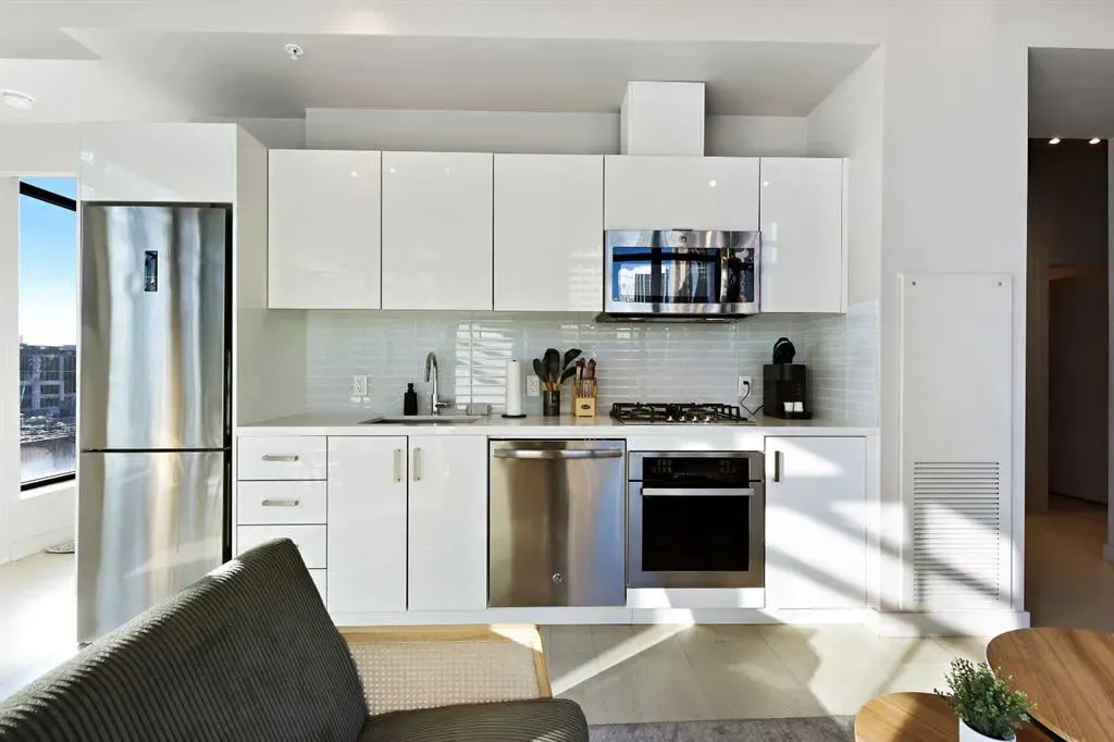 1010 6 Street SW, #606