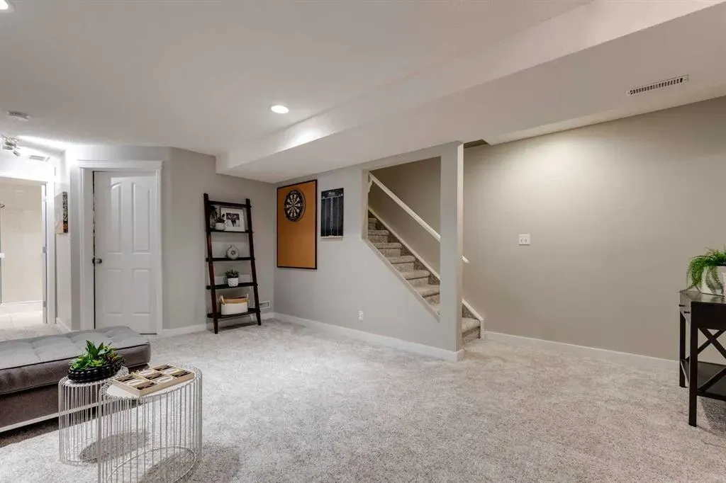 1926 25 Street SW, #1