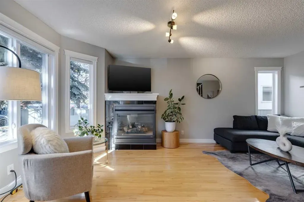 1926 25 Street SW, #1