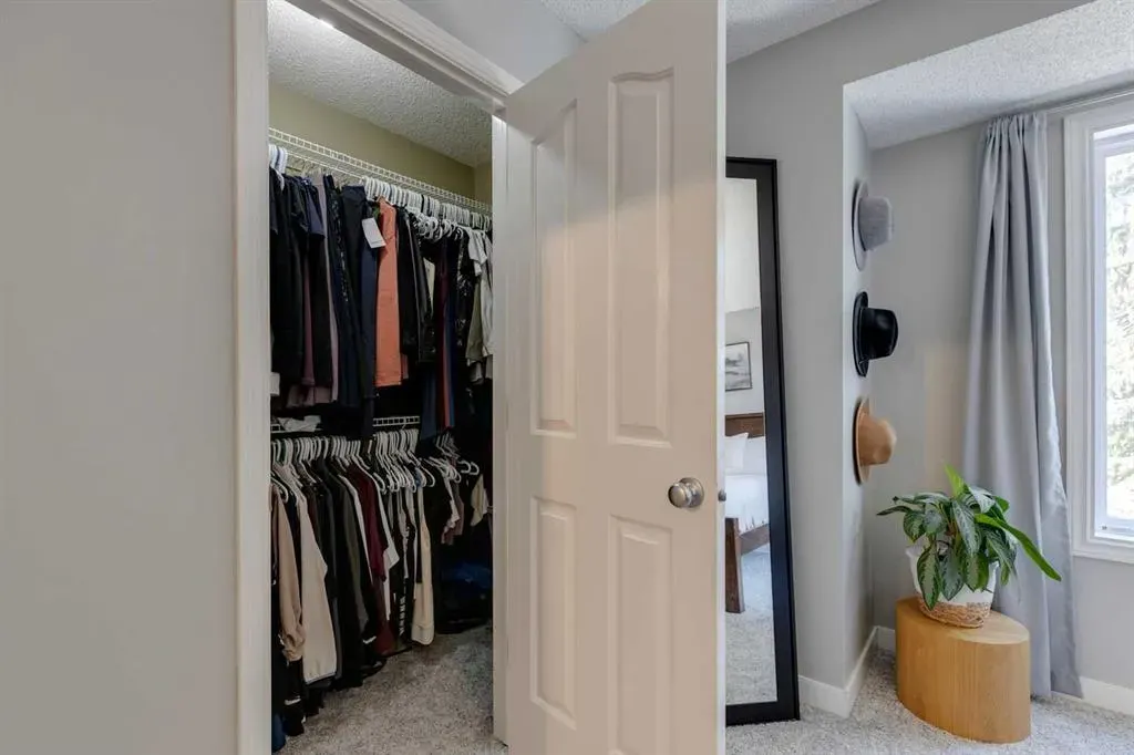 1926 25 Street SW, #1