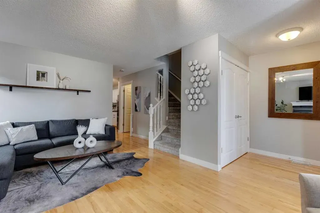 1926 25 Street SW, #1