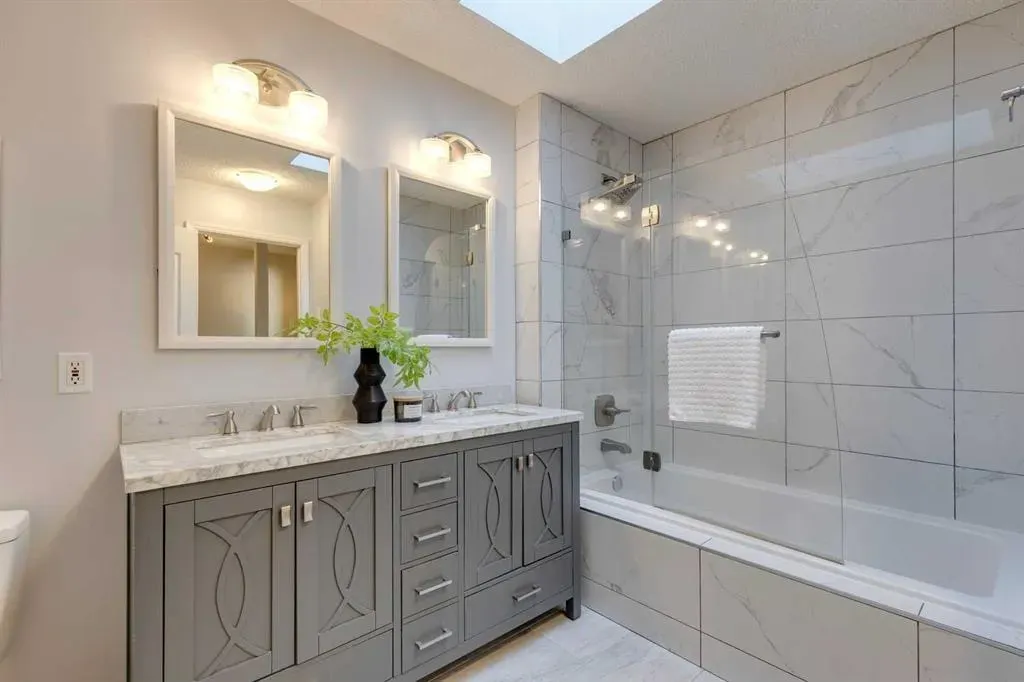 1926 25 Street SW, #1