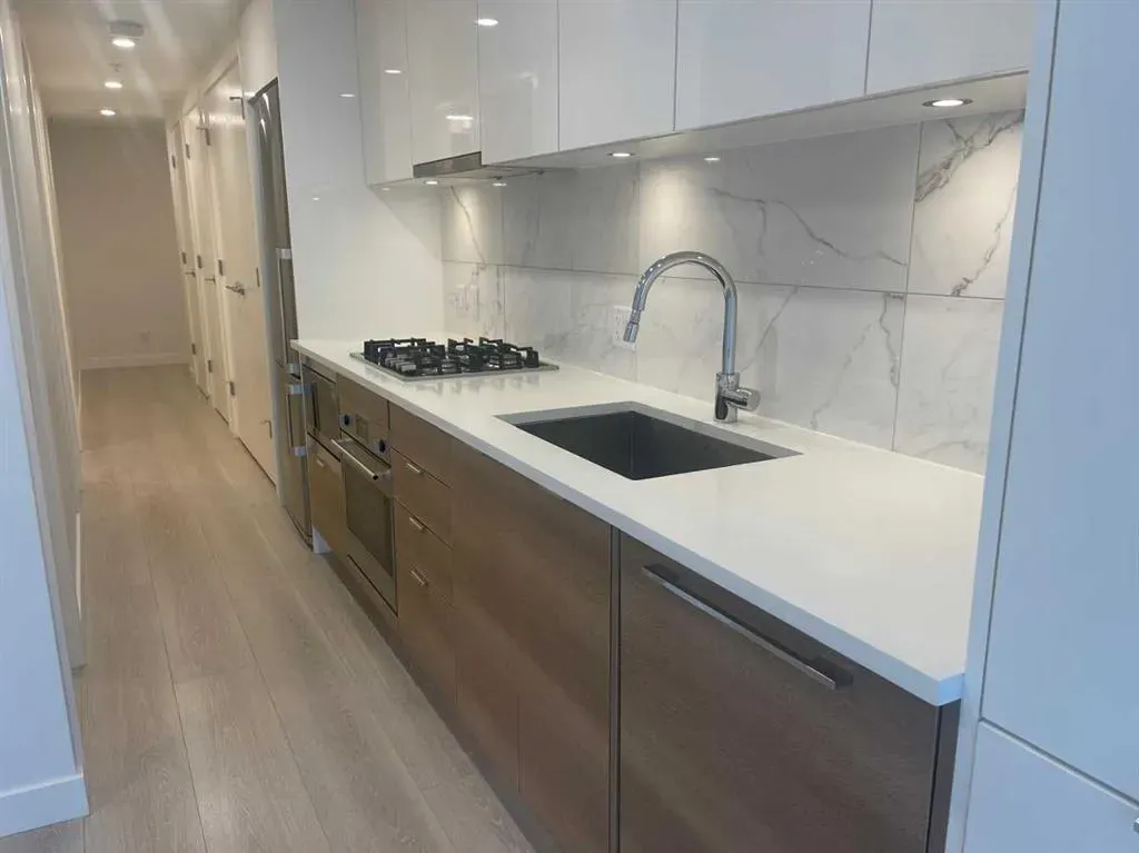 108 Waterfront Court SW, #703