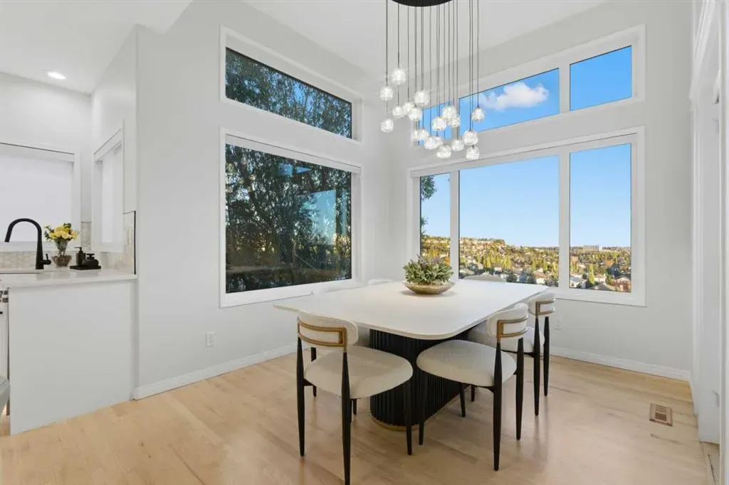 146 Springbluff Heights SW