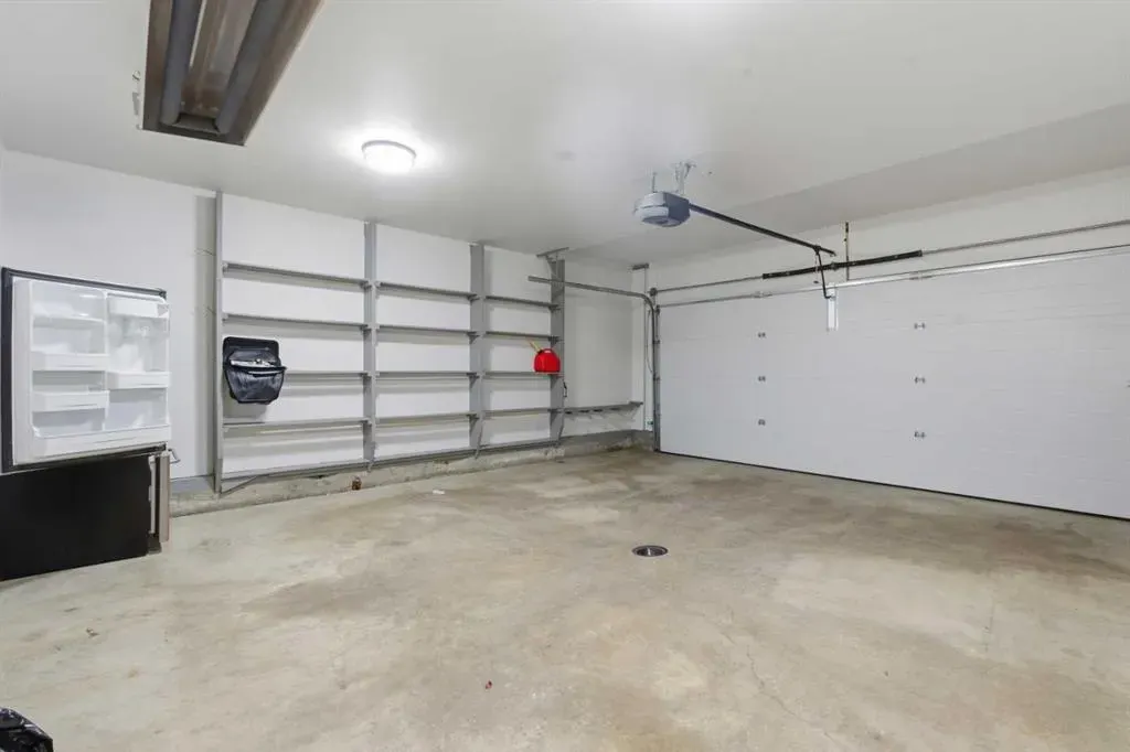 146 Springbluff Heights SW