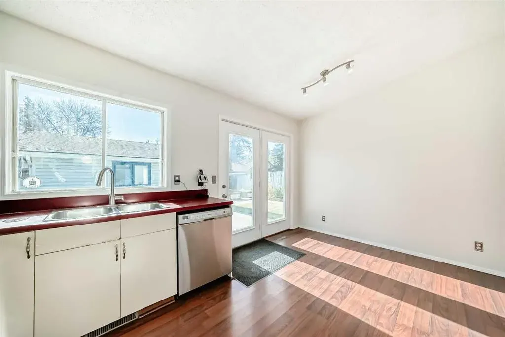 172 Sunvale Crescent SE