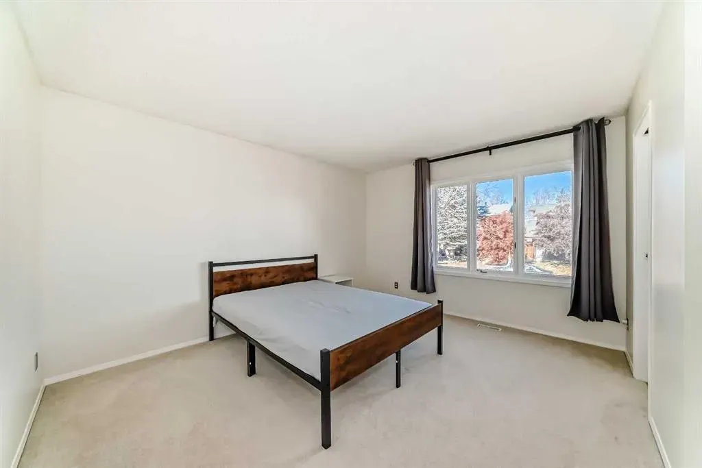 172 Sunvale Crescent SE