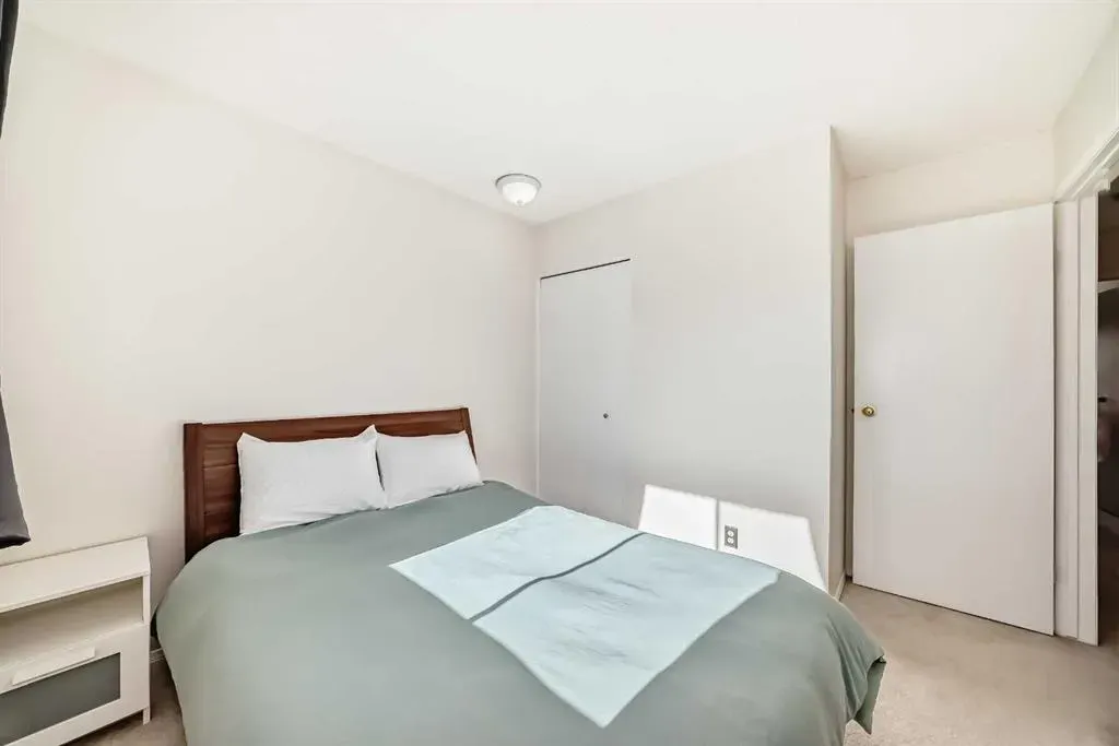 172 Sunvale Crescent SE