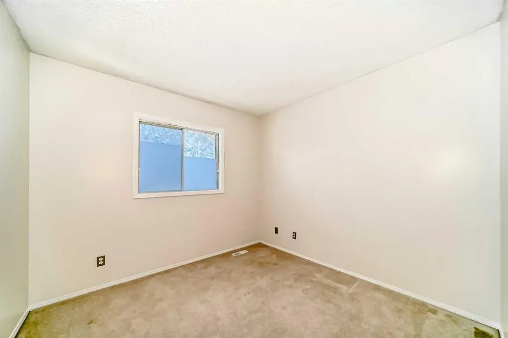 172 Sunvale Crescent SE