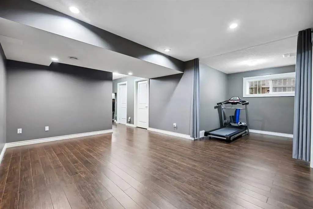 341 Bridleridge View SW