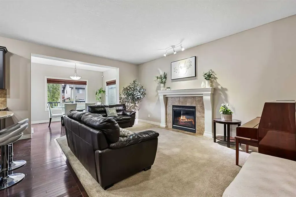 341 Bridleridge View SW