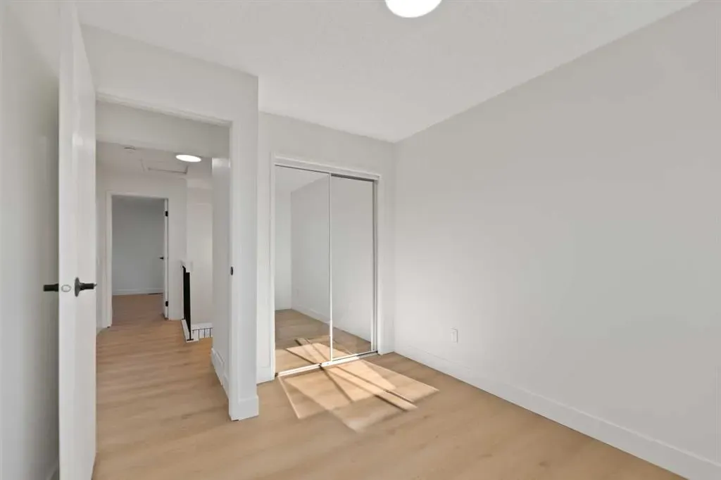 26 Glamis Gardens SW