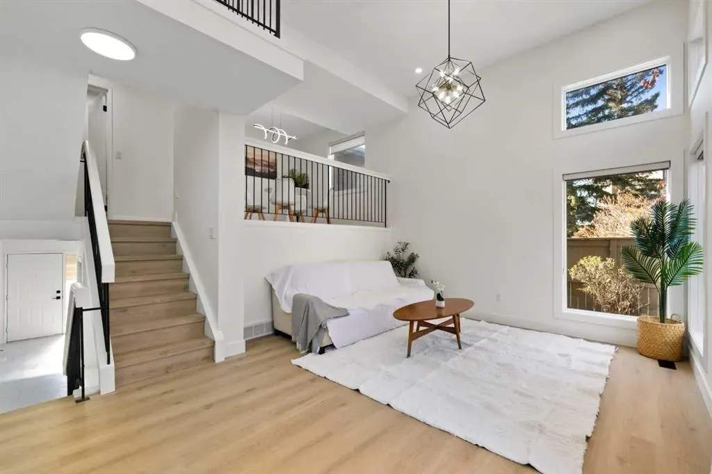 26 Glamis Gardens SW