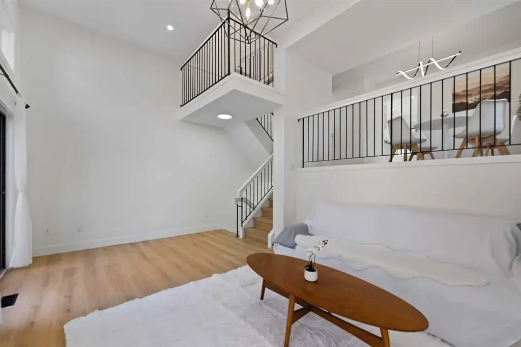 26 Glamis Gardens SW