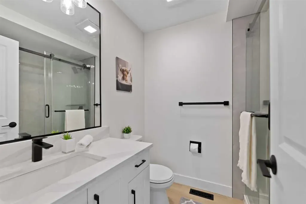 26 Glamis Gardens SW