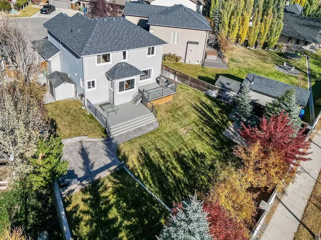 14 Crystal Green Grove