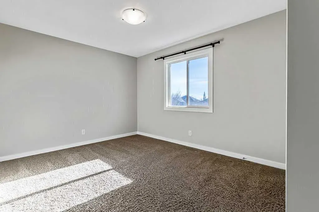 14 Crystal Green Grove