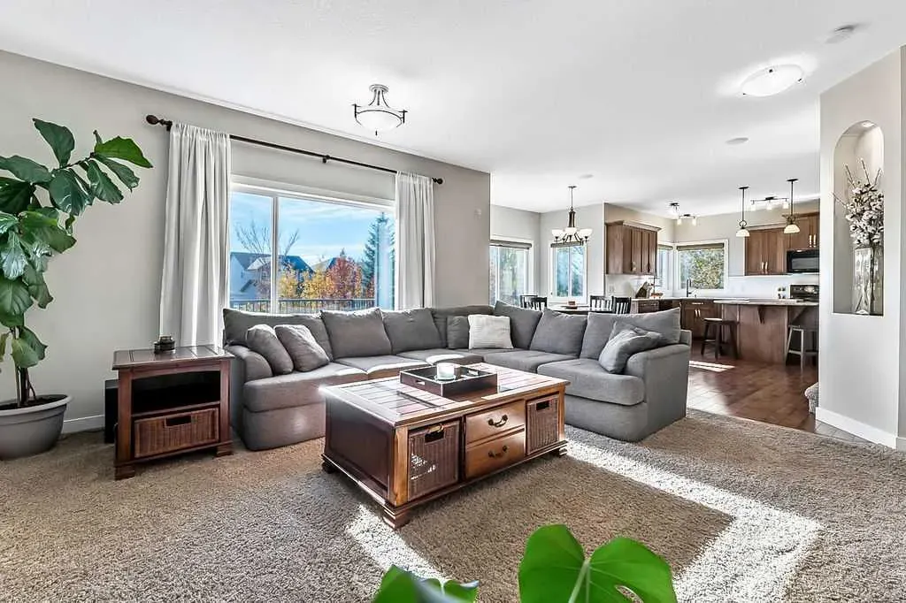 14 Crystal Green Grove