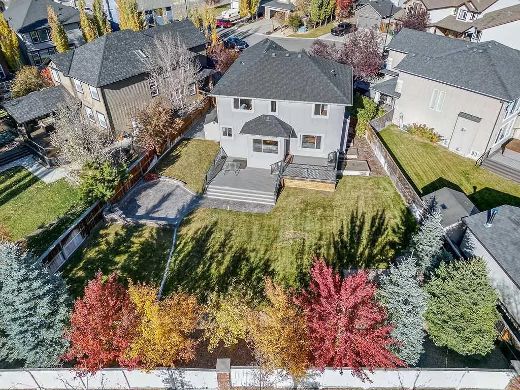 14 Crystal Green Grove