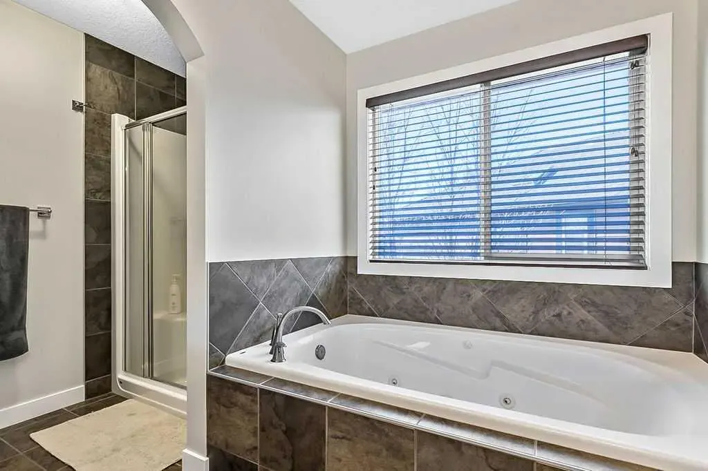 14 Crystal Green Grove