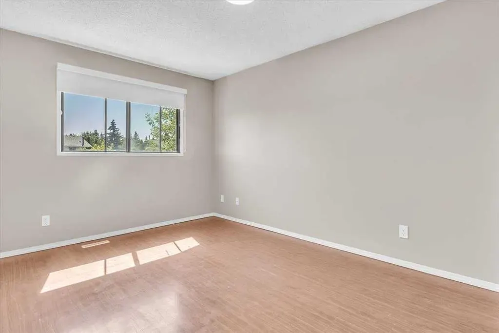 99 Shawmeadows Close SW