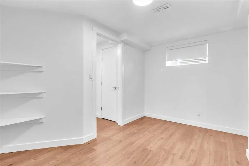 99 Shawmeadows Close SW