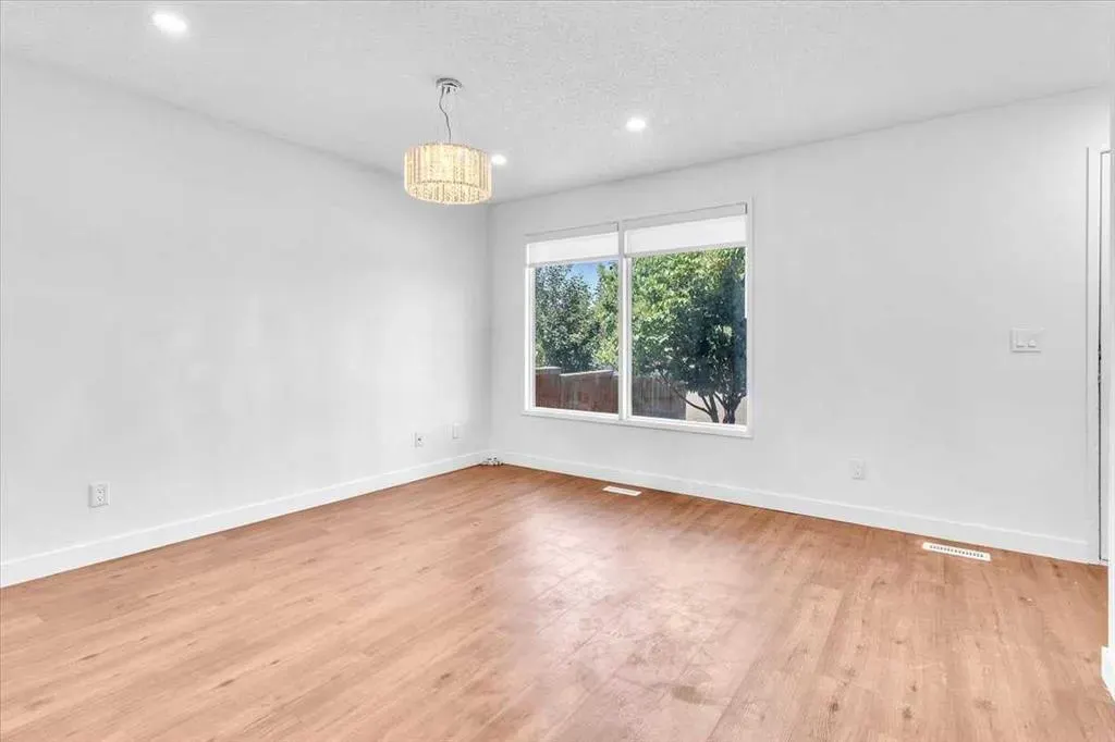 99 Shawmeadows Close SW