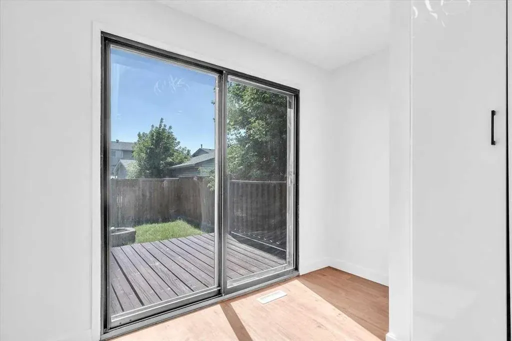 99 Shawmeadows Close SW