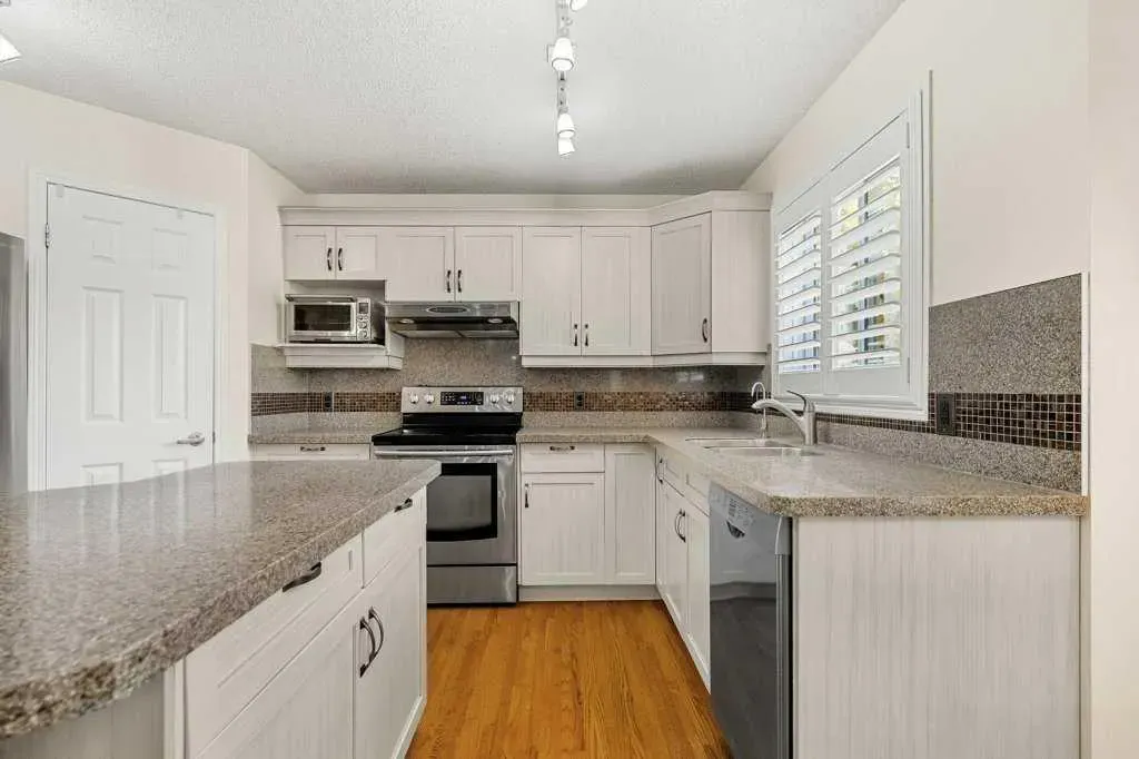 151 Mt Gibraltar Heights SE