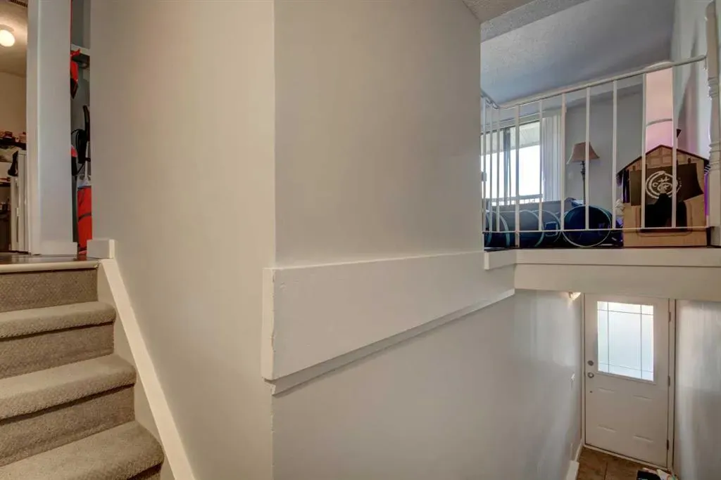 2200 Woodview Drive SW, #602