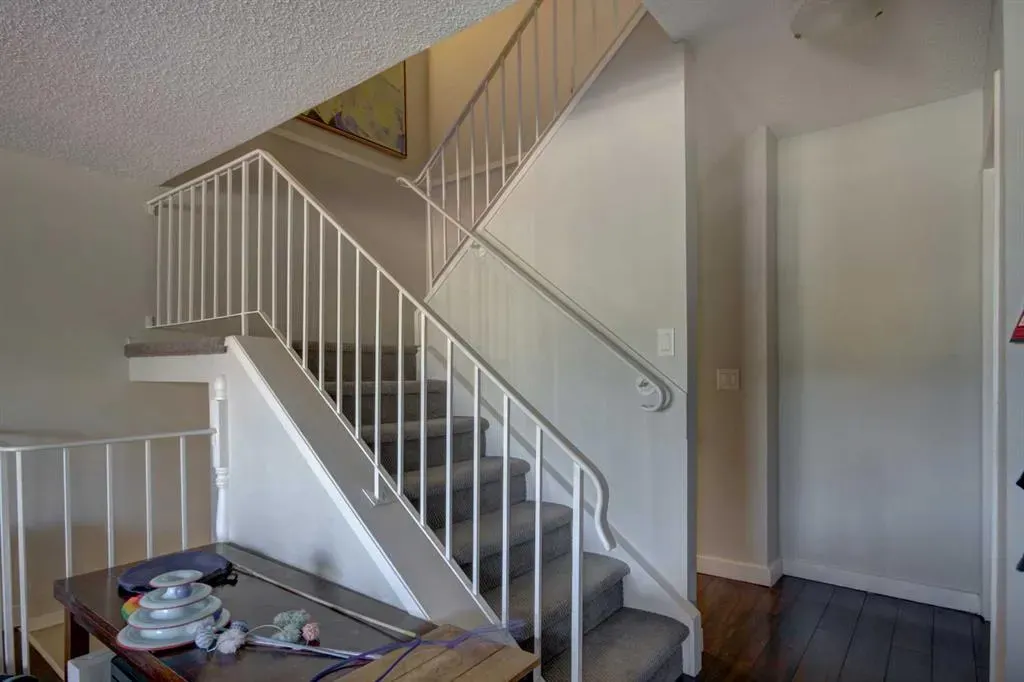 2200 Woodview Drive SW, #602