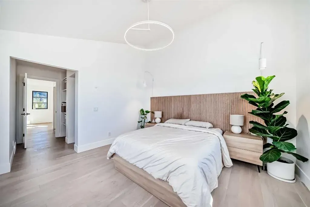 26 Treeline Common SW