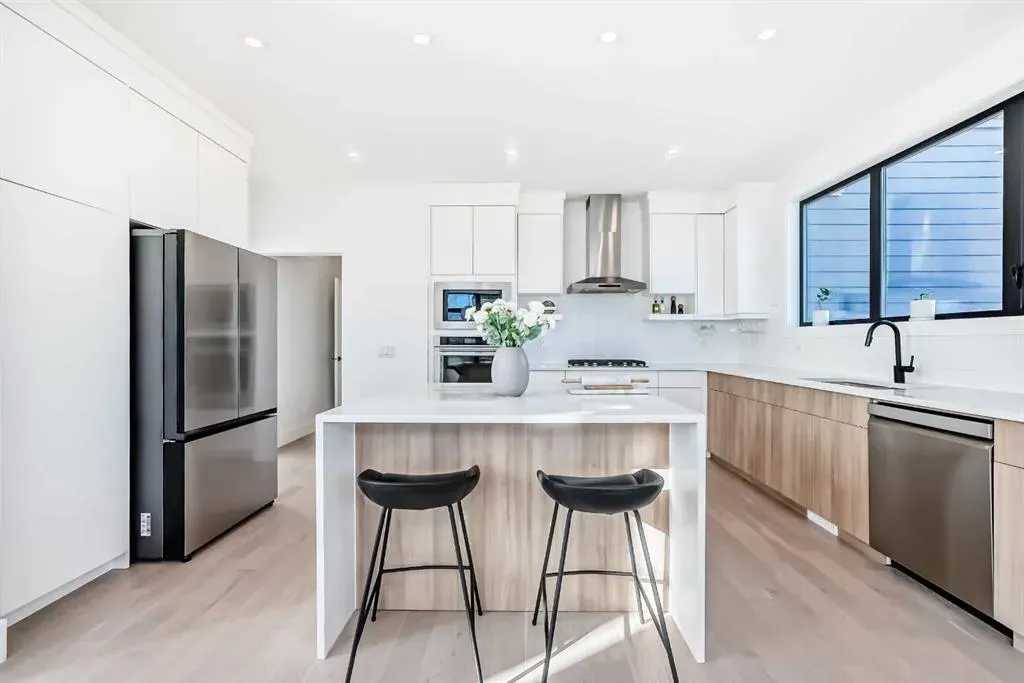 26 Treeline Common SW