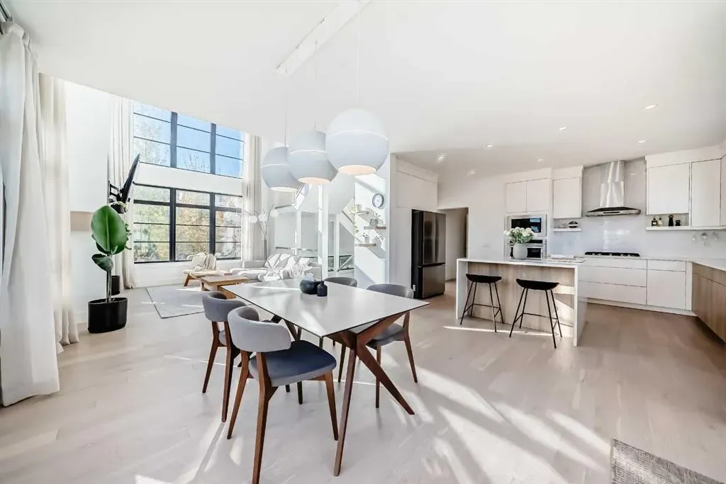 26 Treeline Common SW