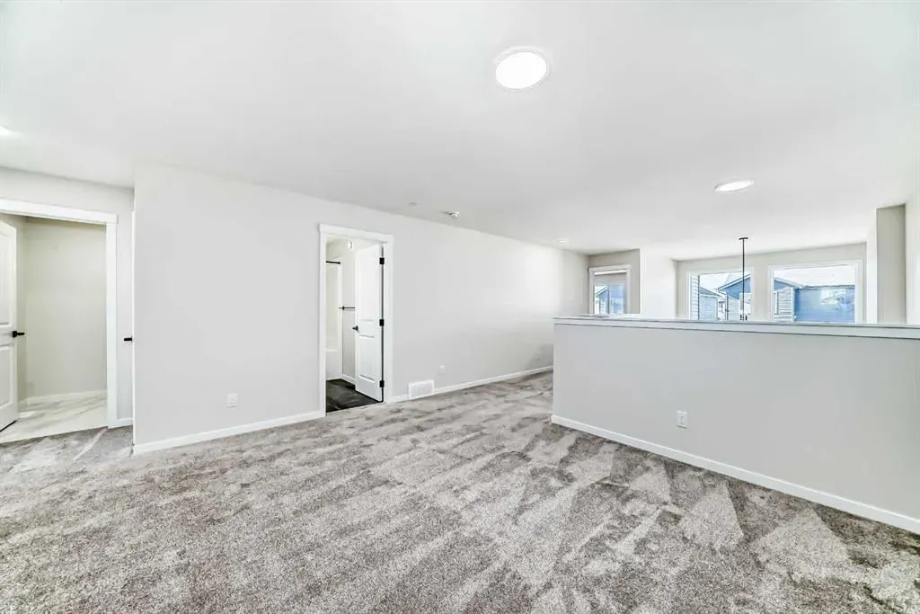 105 Corner Glen Green NE