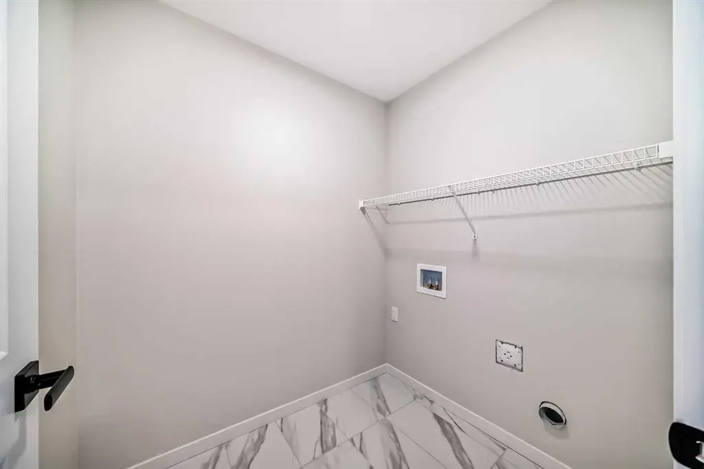 105 Corner Glen Green NE