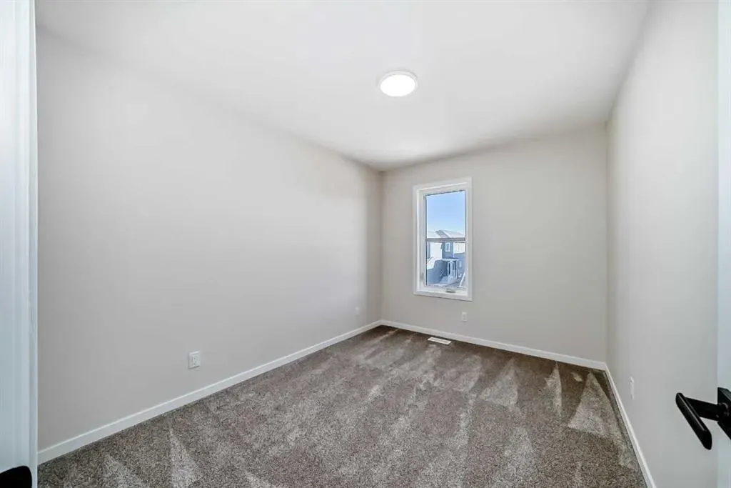 105 Corner Glen Green NE