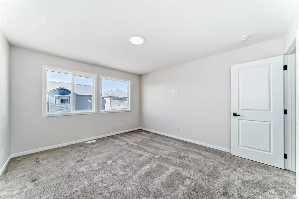 105 Corner Glen Green NE