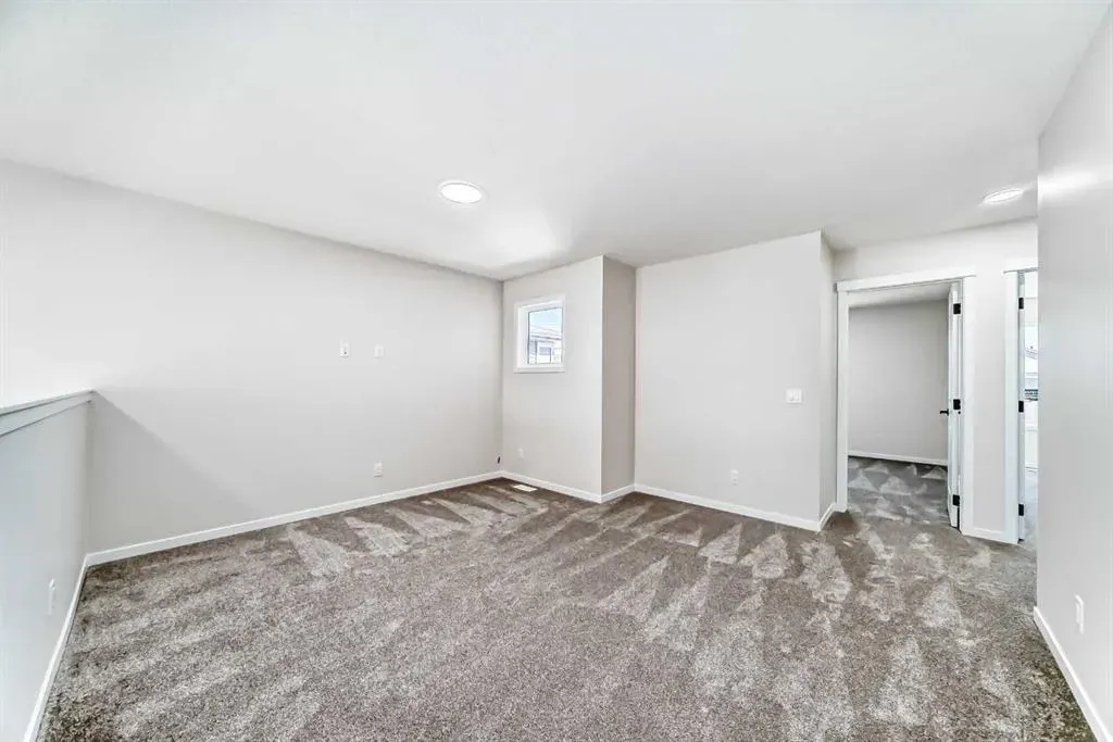 105 Corner Glen Green NE