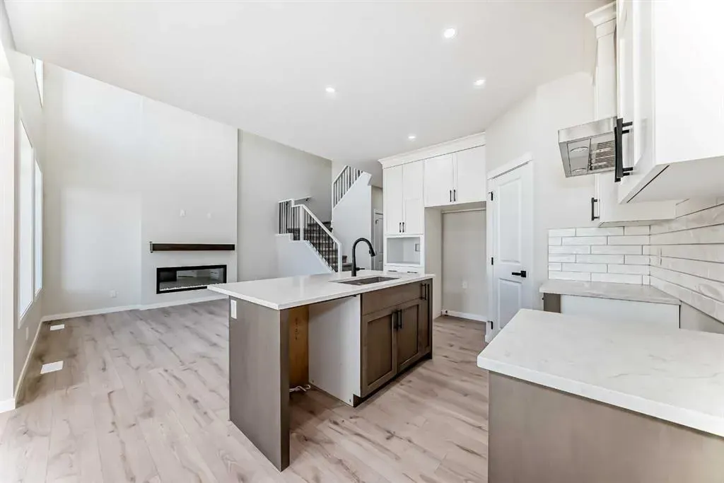 105 Corner Glen Green NE