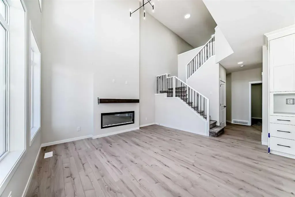 105 Corner Glen Green NE